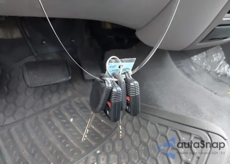 2005 Mercury Sable Gs from USA, damaged, VIN 1MEFM50U55A627291